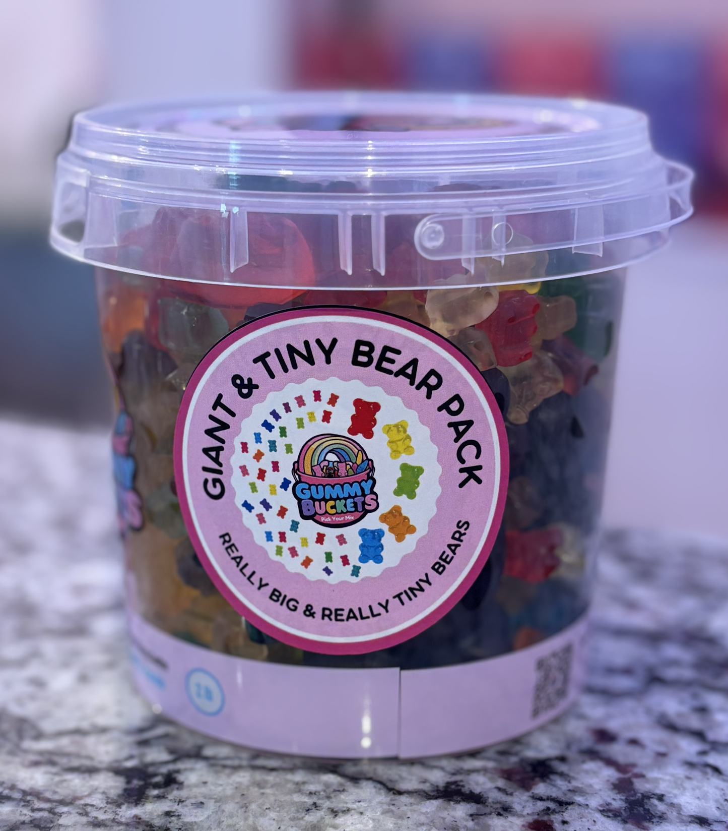 2 Pound Bucket of Giant and Tiny Bears